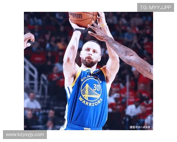 库里再展神勇远投绝技震撼全场证明自己依旧无敌